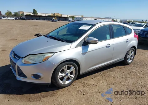 2014 Ford Focus Se z USA, uszkodzony, nr VIN 1FADP3K20EL277692